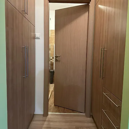 Oeroekzoeld * Πετς