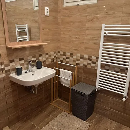 Apartment Oeroekzoeld